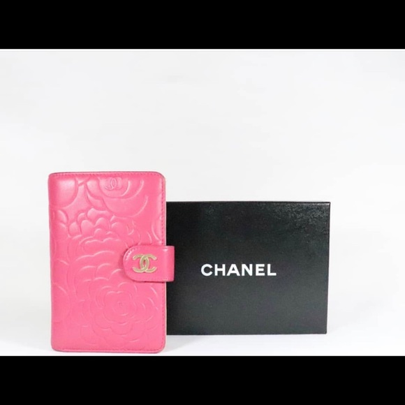 Chanel Camellia French Bifold Wallet - Picture 1 of 8